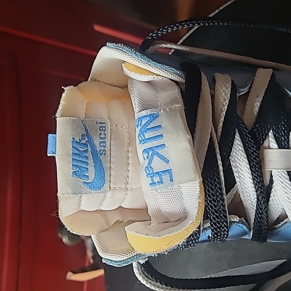 Nike x Sacai Blazer Mid - Picture 5 of 11